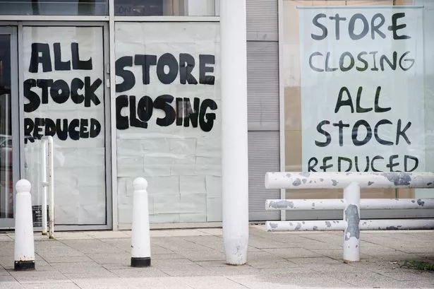 0_Store-closing-clearance-sale-now-on-sign-in-shop-window.jpg
